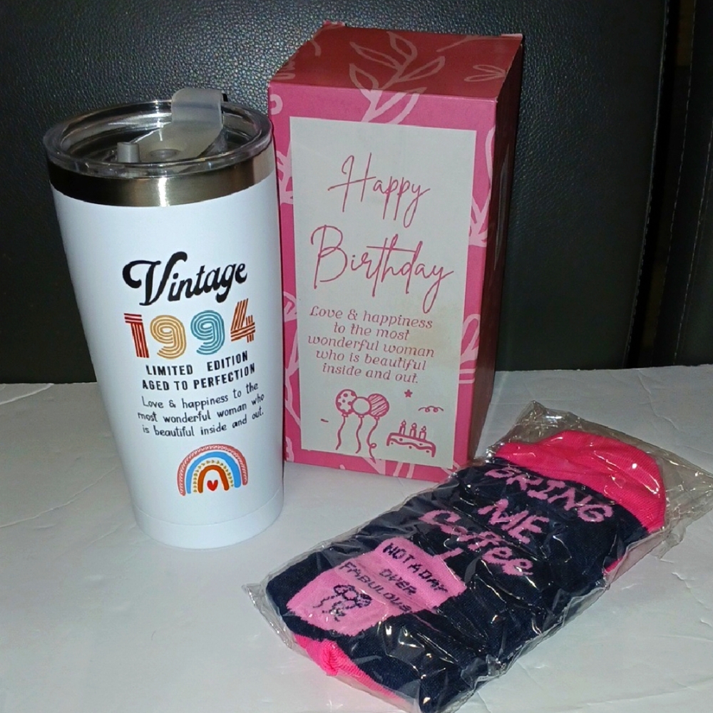 Vintage 1994 Tumbler 20 Oz. and Socks Gift Set